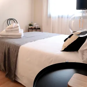 https://barcelona-pr-guesthouse.catalonia-hotels.com